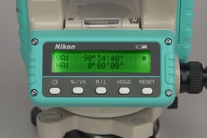 Máy kinh vĩ điện tử Nikon NE -103
